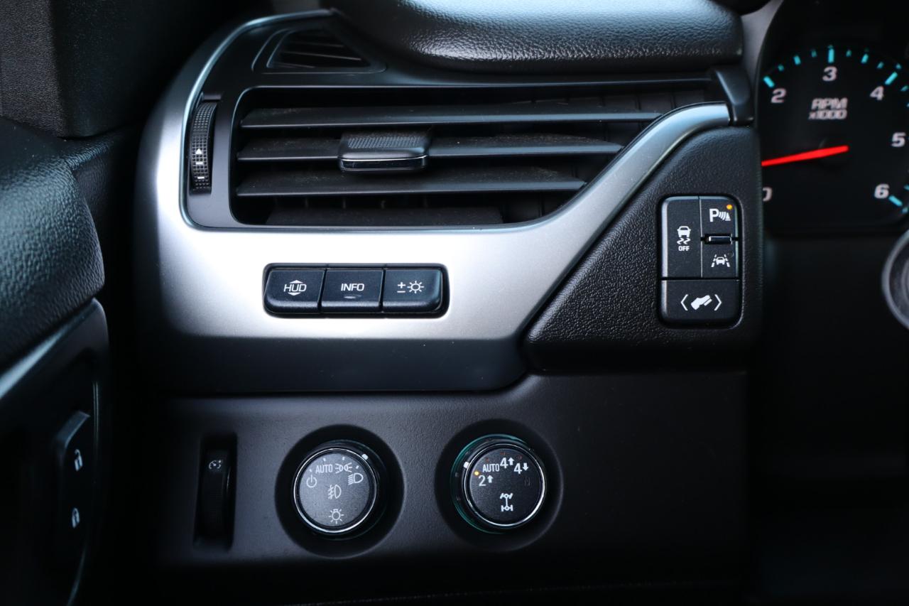 Chevrolet Suburban 4WD 4dr Premier 2018