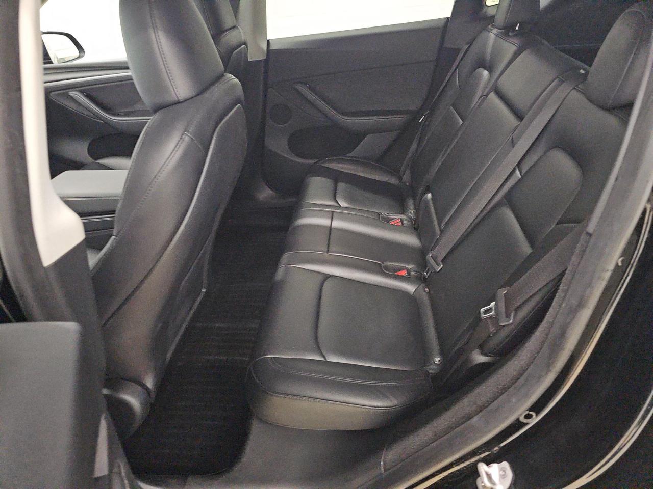 Tesla Model Y  2023