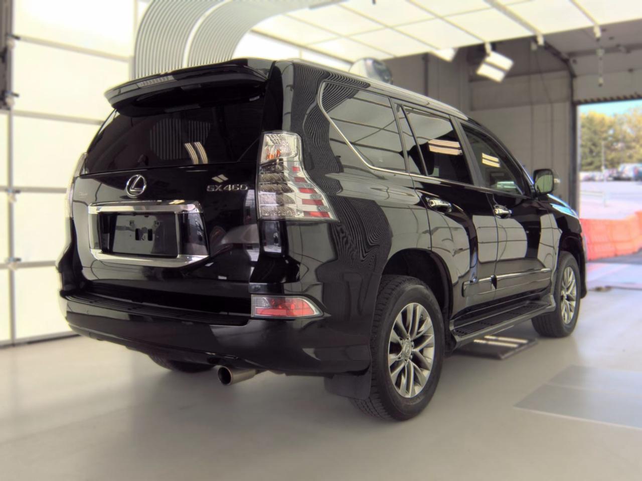 Lexus GX 460 Luxury 4D SUV 4WD 2015