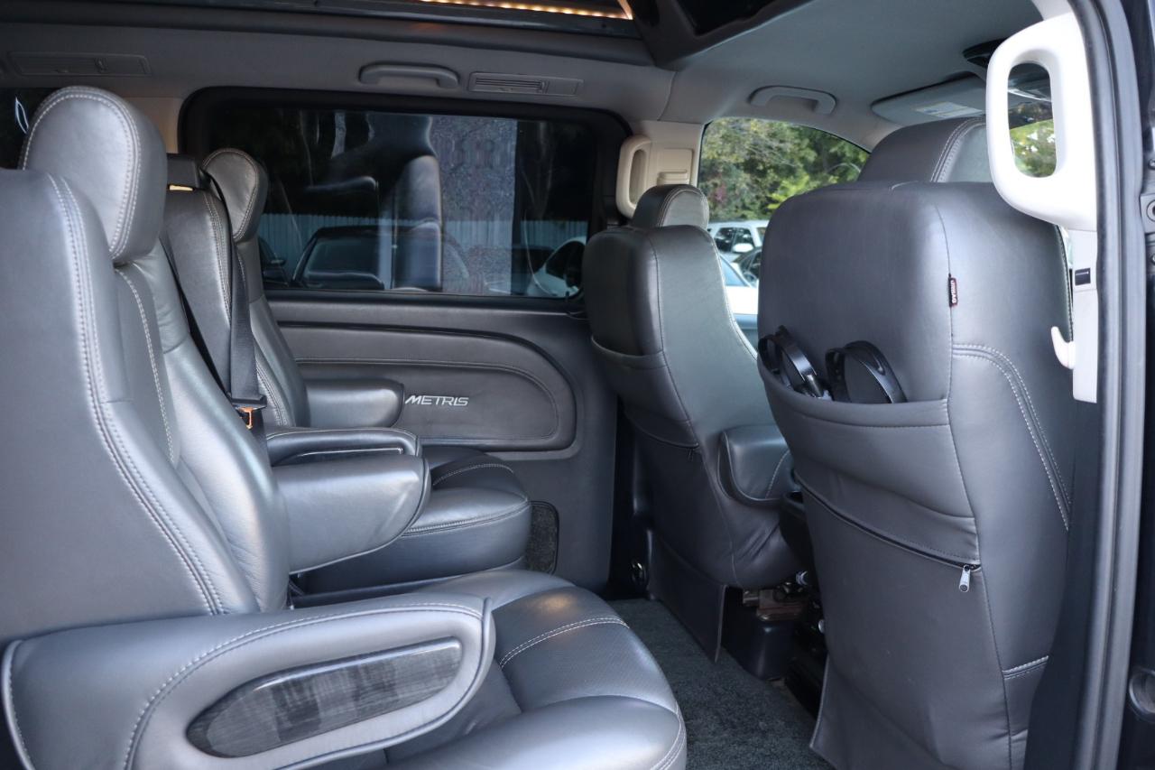 Mercedes-Benz Metris Passenger Van 2016