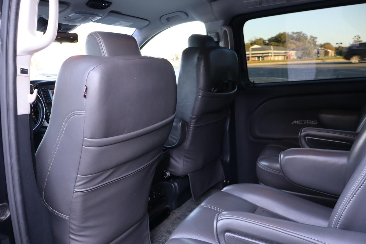 Mercedes-Benz Metris Passenger Van 2016