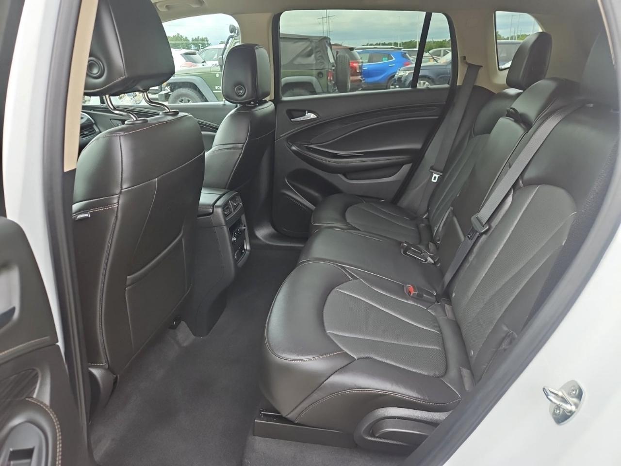 Buick Envision AWD 4dr Essence 2017