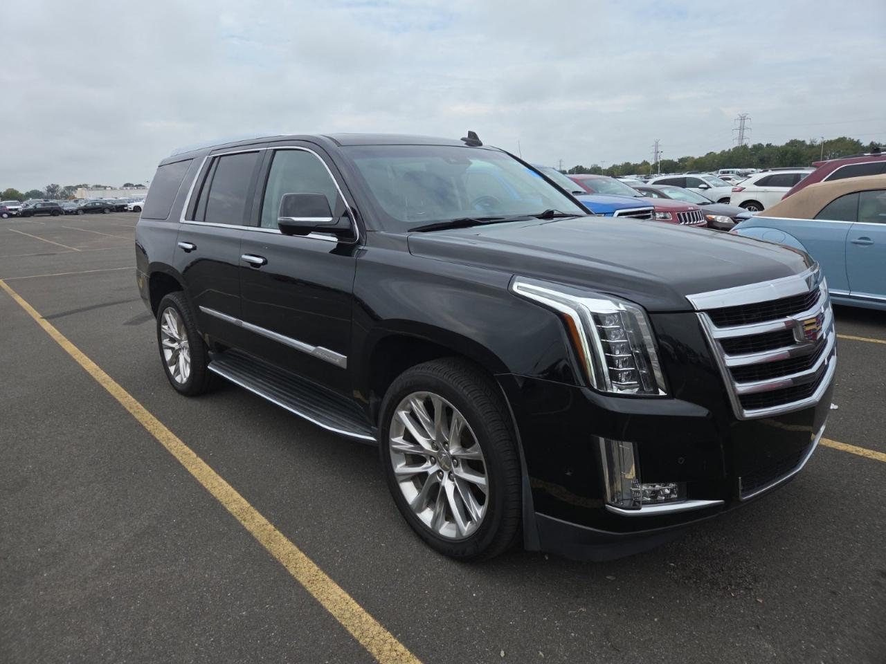 Cadillac Escalade photo 4