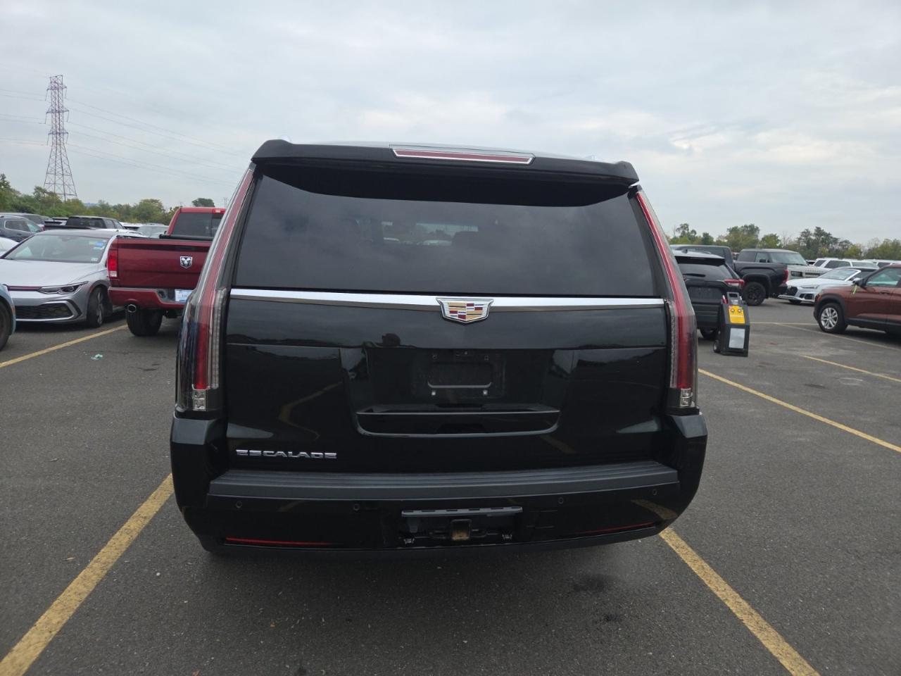Cadillac Escalade photo 5
