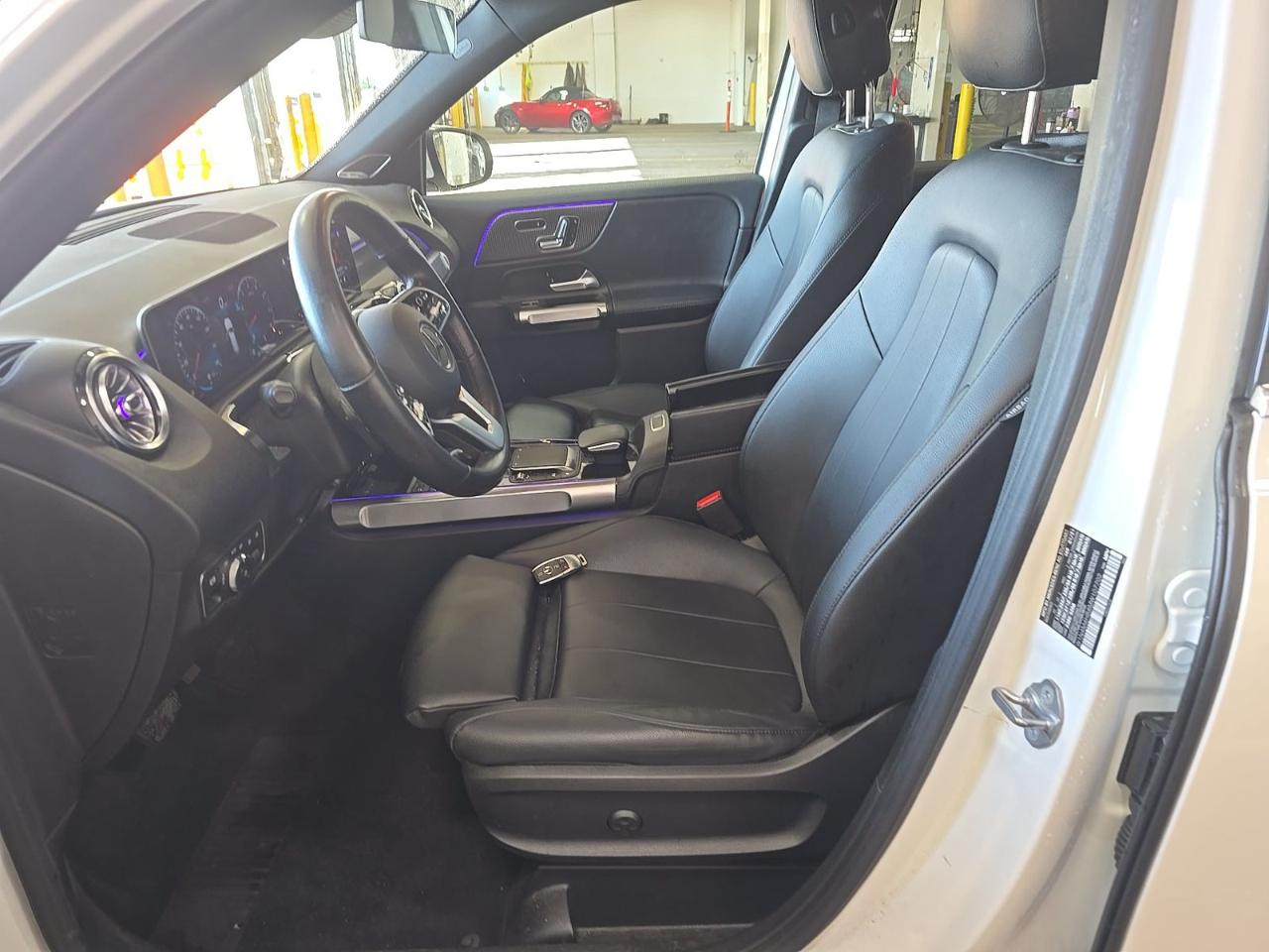 Mercedes-Benz GLB-Class  2021