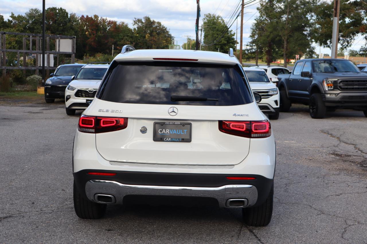 Mercedes-Benz GLB-Class  2021
