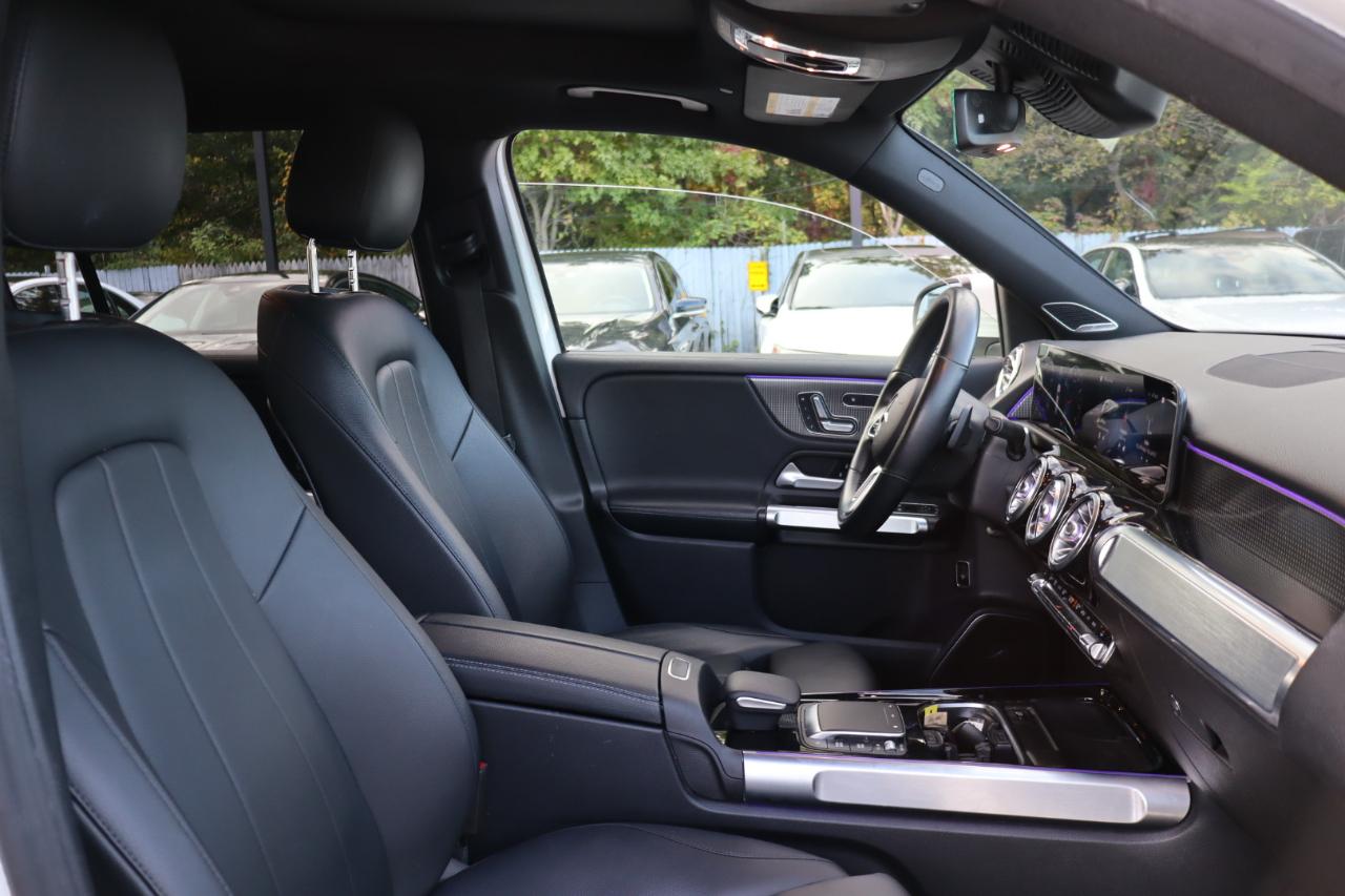 Mercedes-Benz GLB-Class  2021