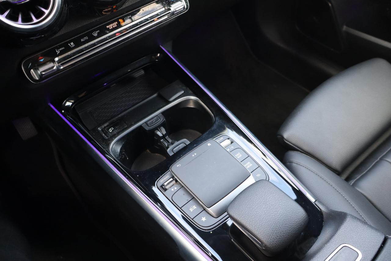 Mercedes-Benz GLB-Class  2021