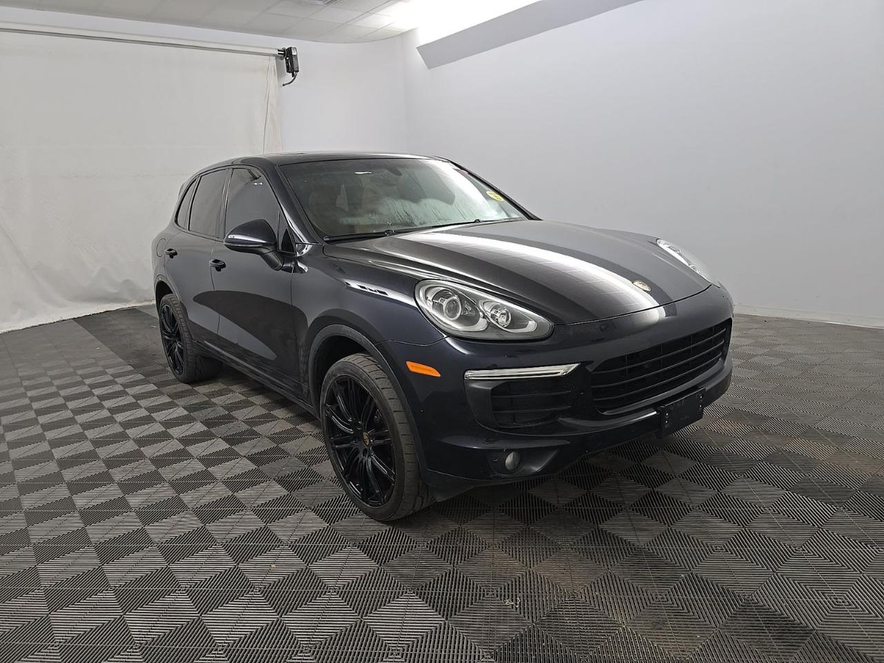 Porsche Cayenne AWD 2016