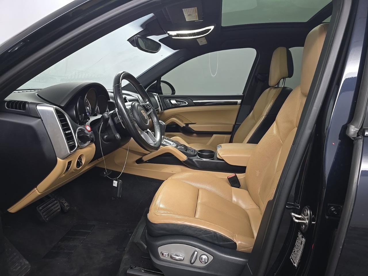 Porsche Cayenne AWD 2016