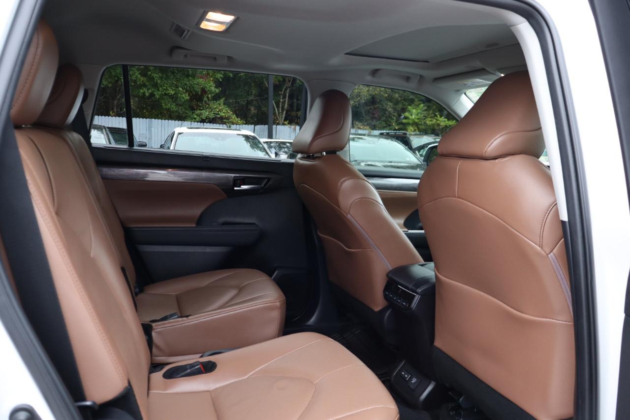 Toyota Highlander Hybrid  2025