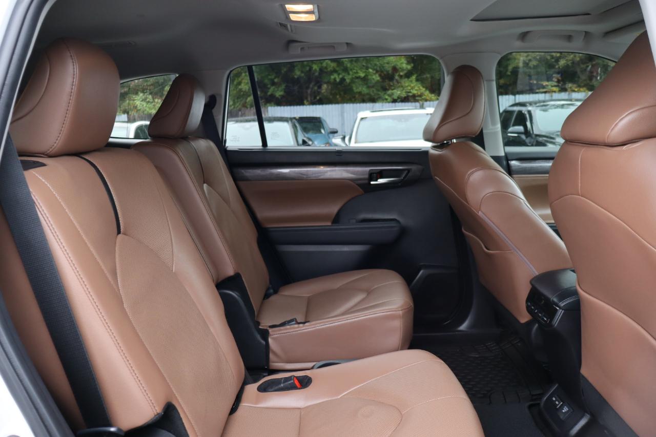 Toyota Highlander Hybrid  2025