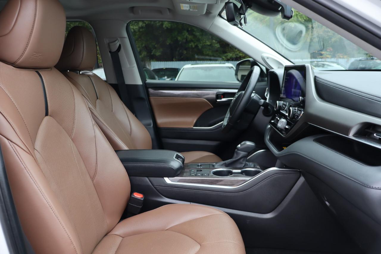 Toyota Highlander Hybrid  2025