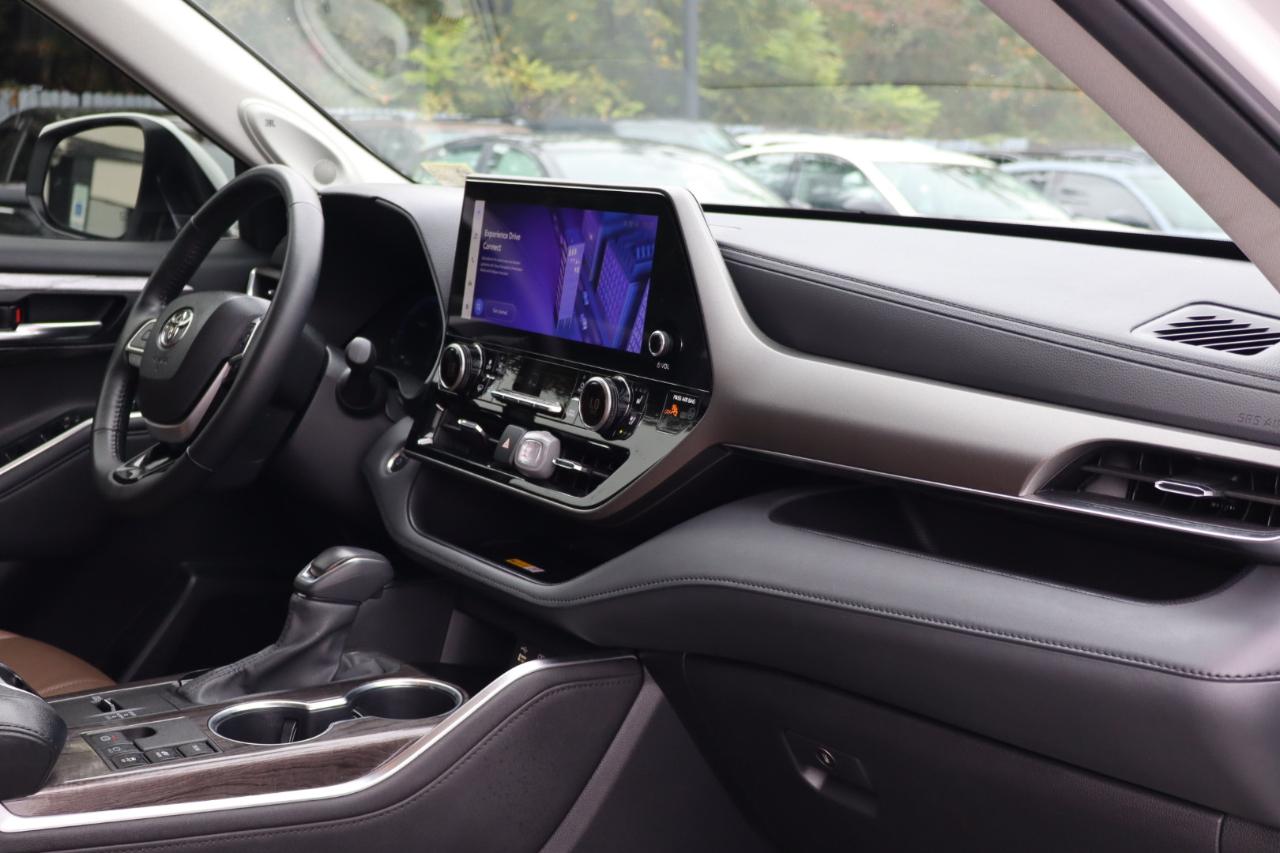 Toyota Highlander Hybrid  2025