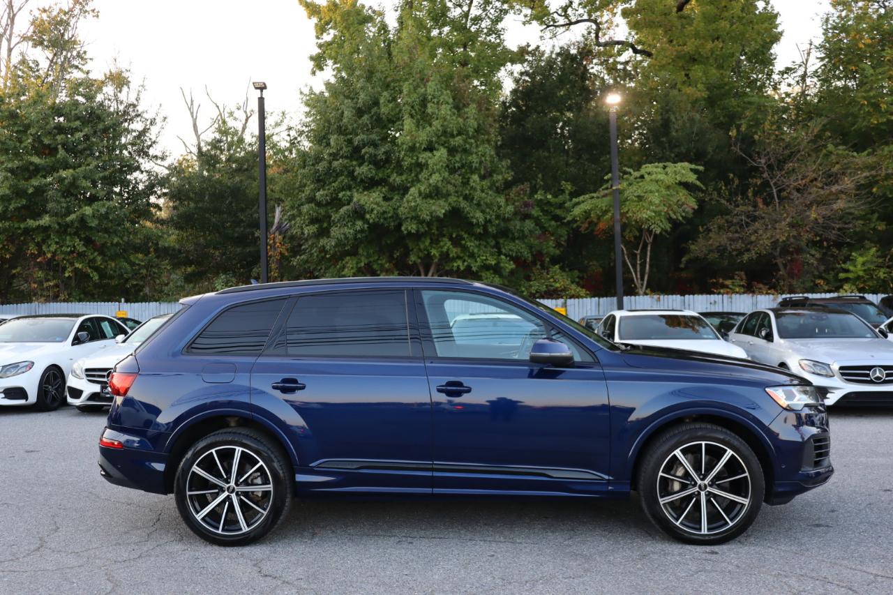 Audi Q7  2021
