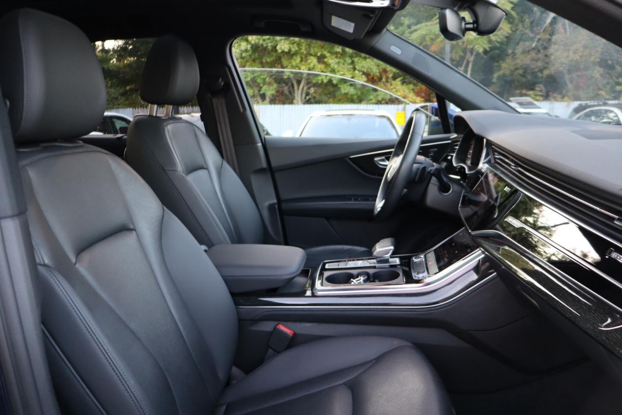 Audi Q7  2021