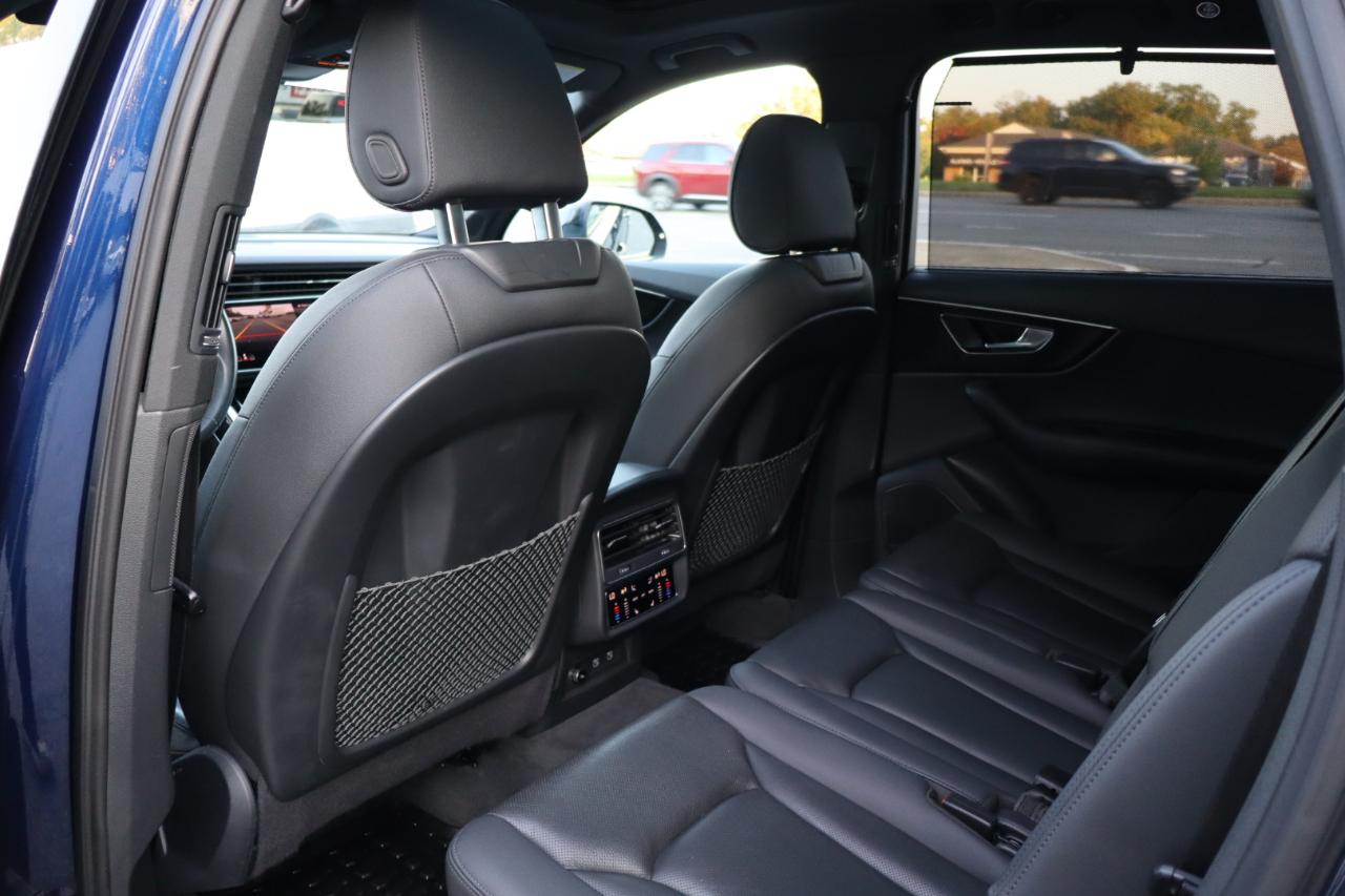 Audi Q7  2021