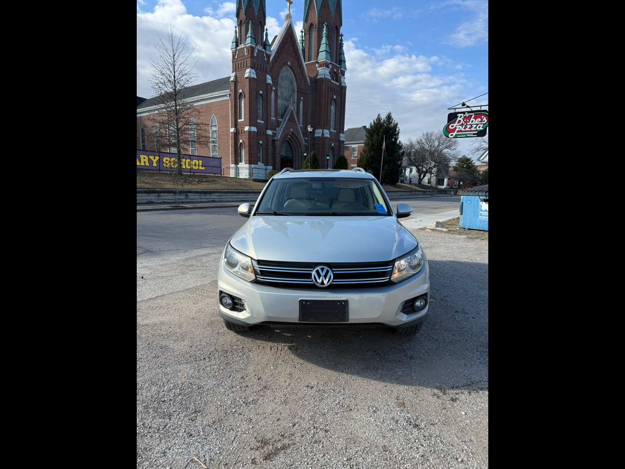 Volkswagen Tiguan S 2012