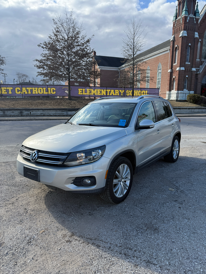 Volkswagen Tiguan S 2012