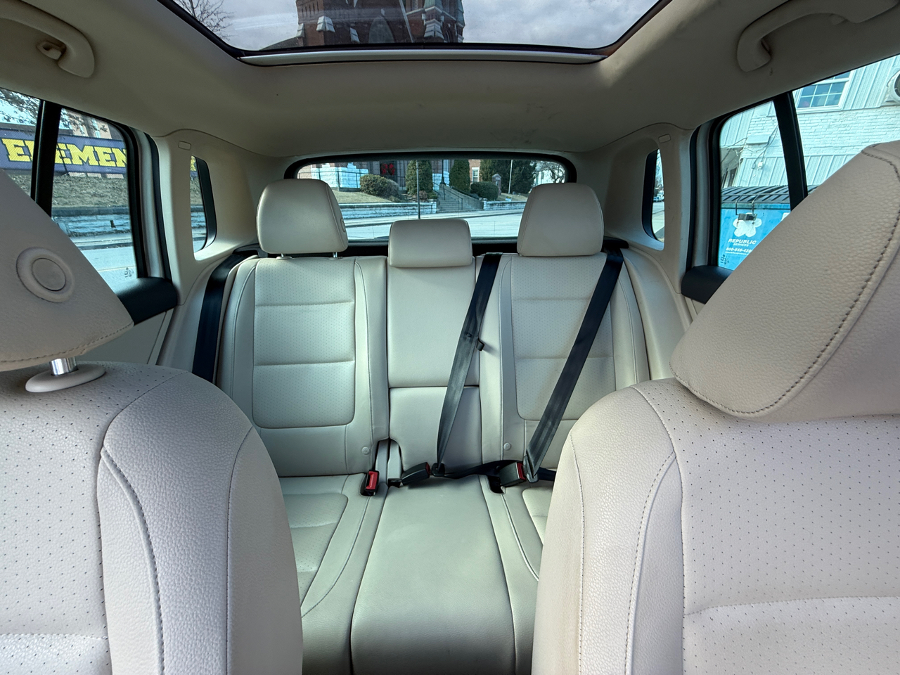 Volkswagen Tiguan S 2012