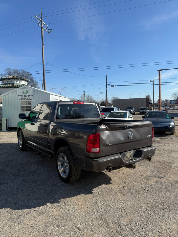 RAM 1500 Tradesman Crew Cab SWB 4WD 2015