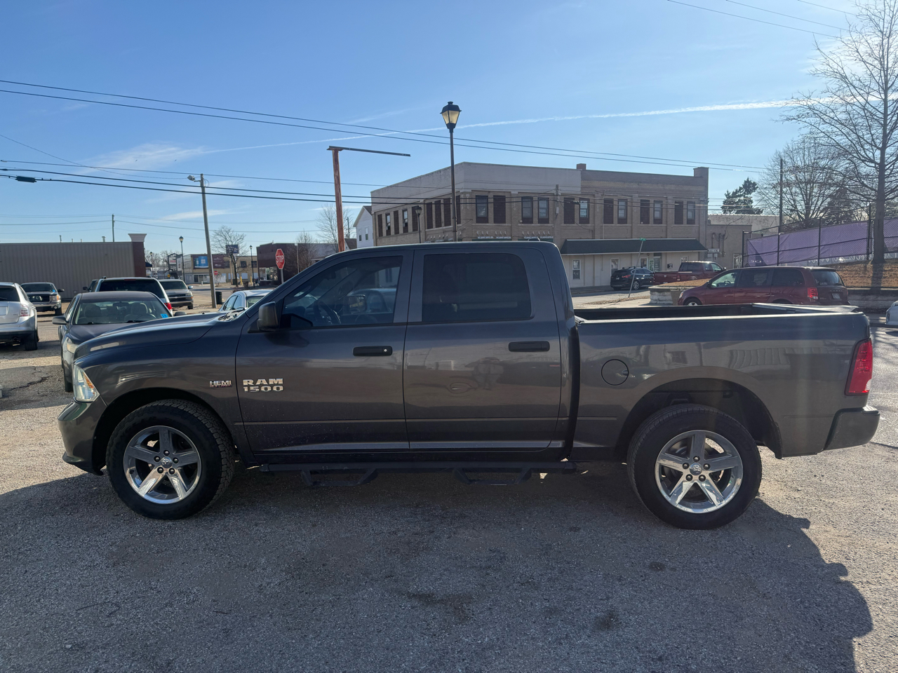 RAM 1500 Tradesman Crew Cab SWB 4WD 2015