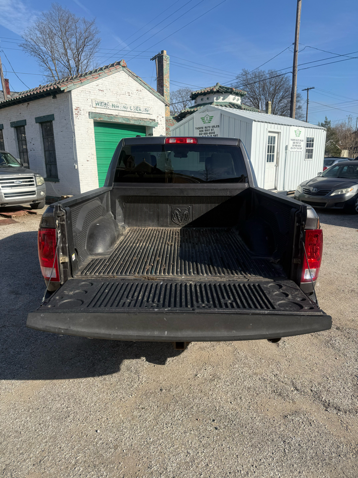 RAM 1500 Tradesman Crew Cab SWB 4WD 2015