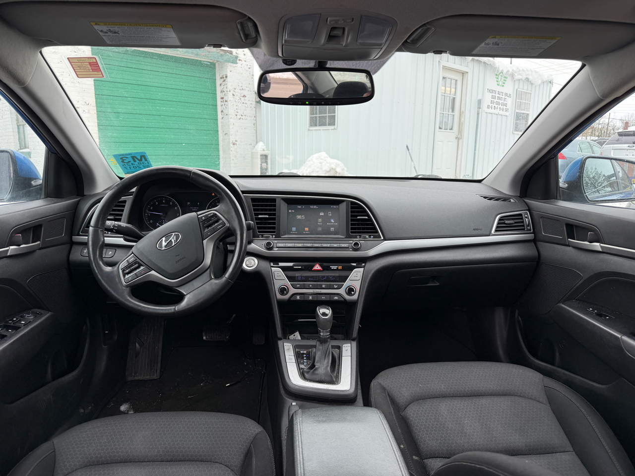 Hyundai Elantra Value Edition 6A 2017