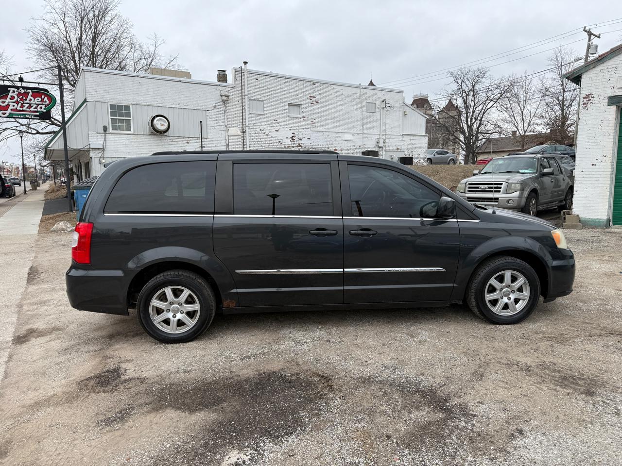 Chrysler Town & Country Touring 2012