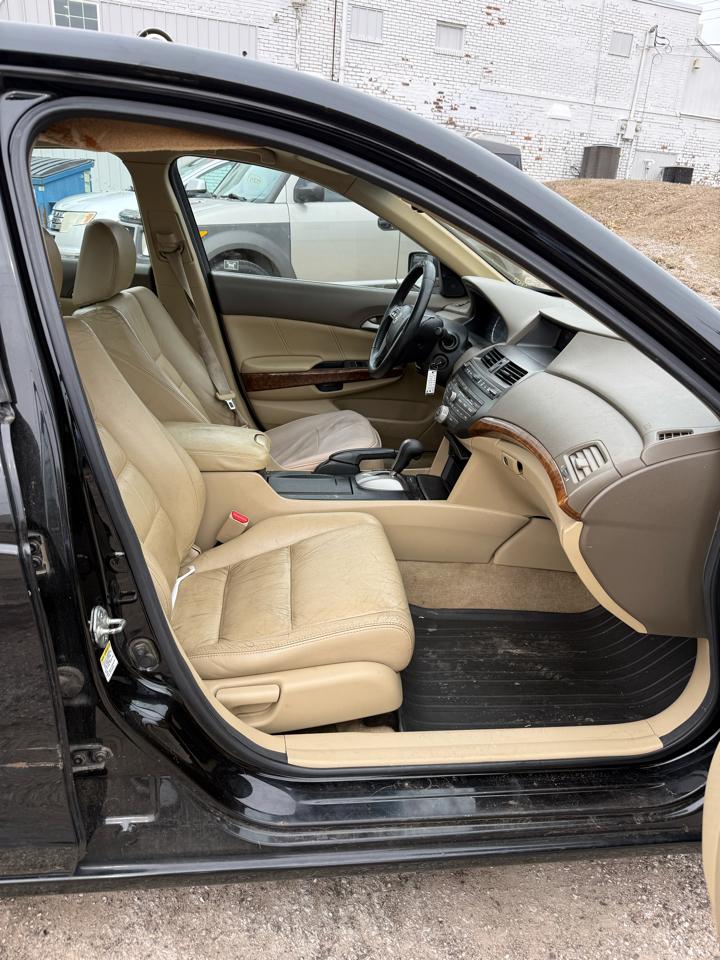 Honda Accord EX-L Sedan AT 2010