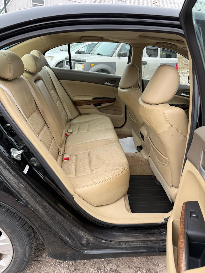 Honda Accord EX-L Sedan AT 2010