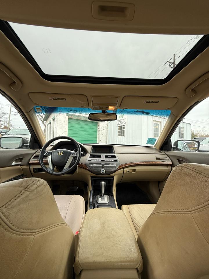 Honda Accord EX-L Sedan AT 2010