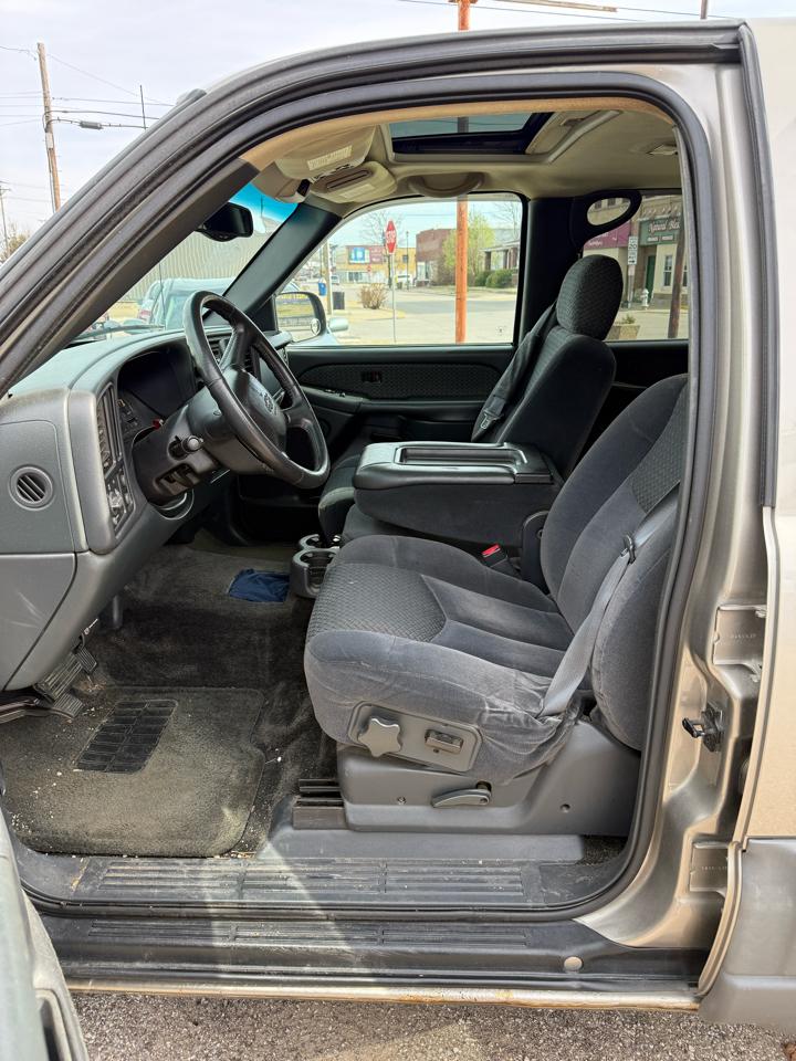 Chevrolet Avalanche 1500 2WD 2002