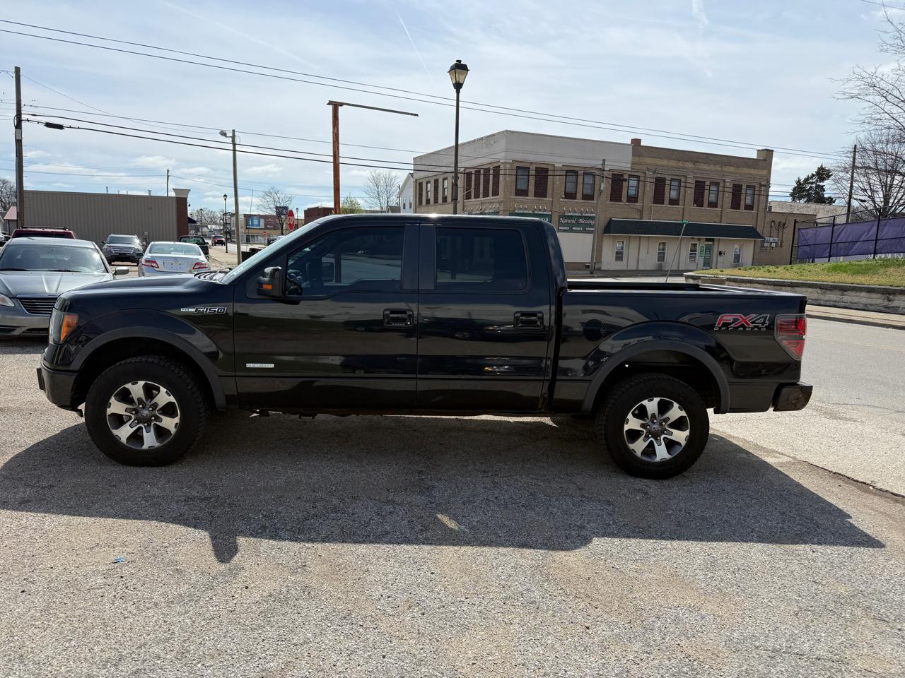 Ford F-150 XL SuperCrew 5.5-ft. Bed 4WD 2012
