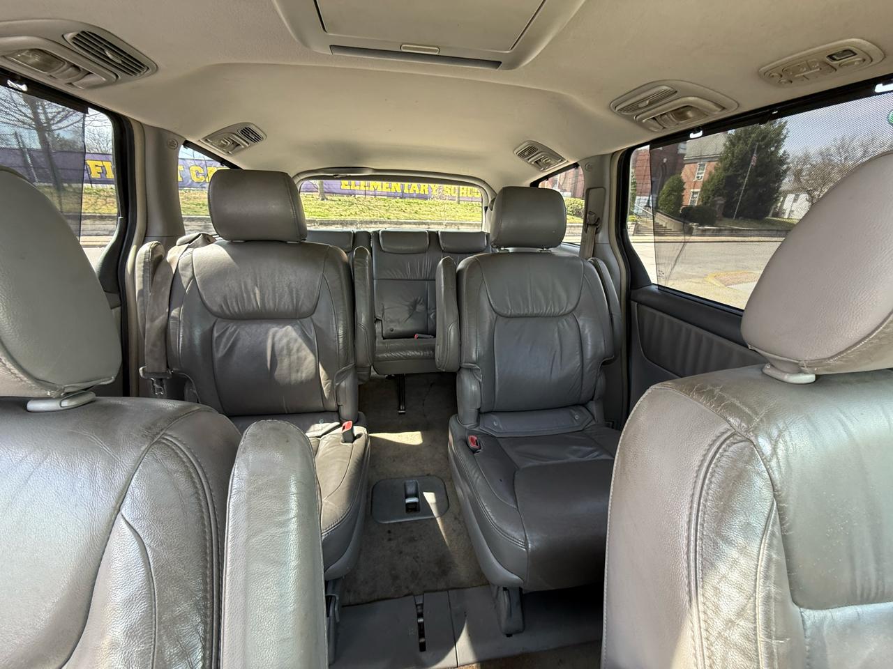 Toyota Sienna XLE 2006