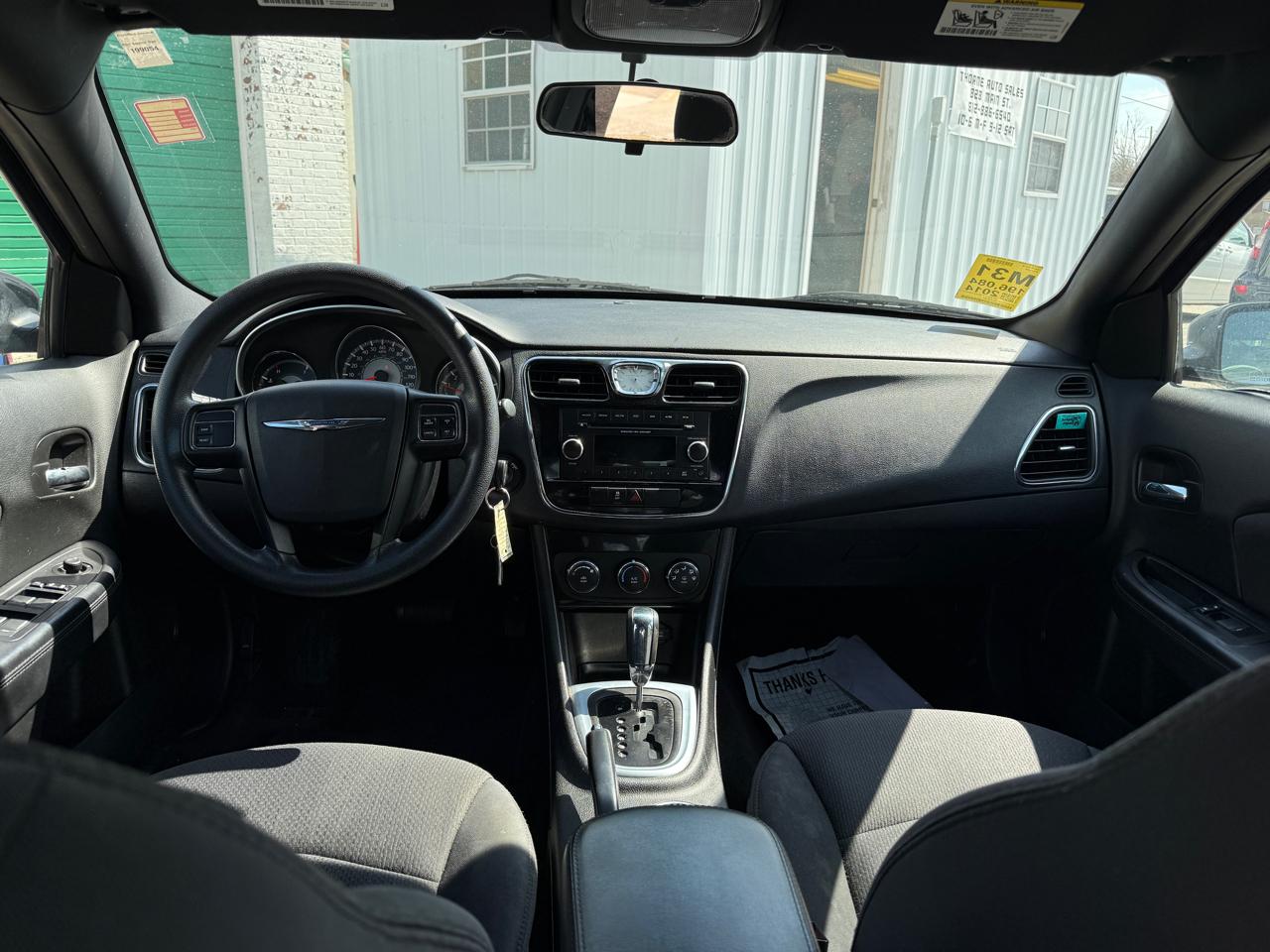 Chrysler 200 LX 2014