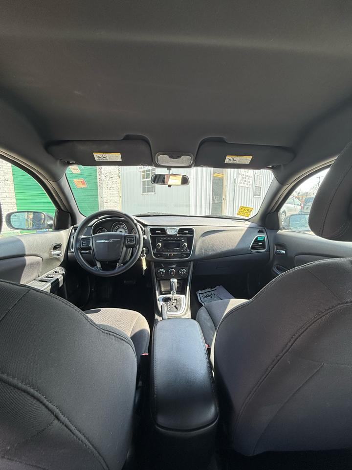 Chrysler 200 LX 2014