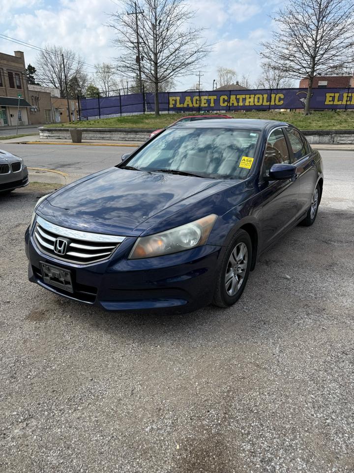 Honda Accord LX-P Sedan AT 2011