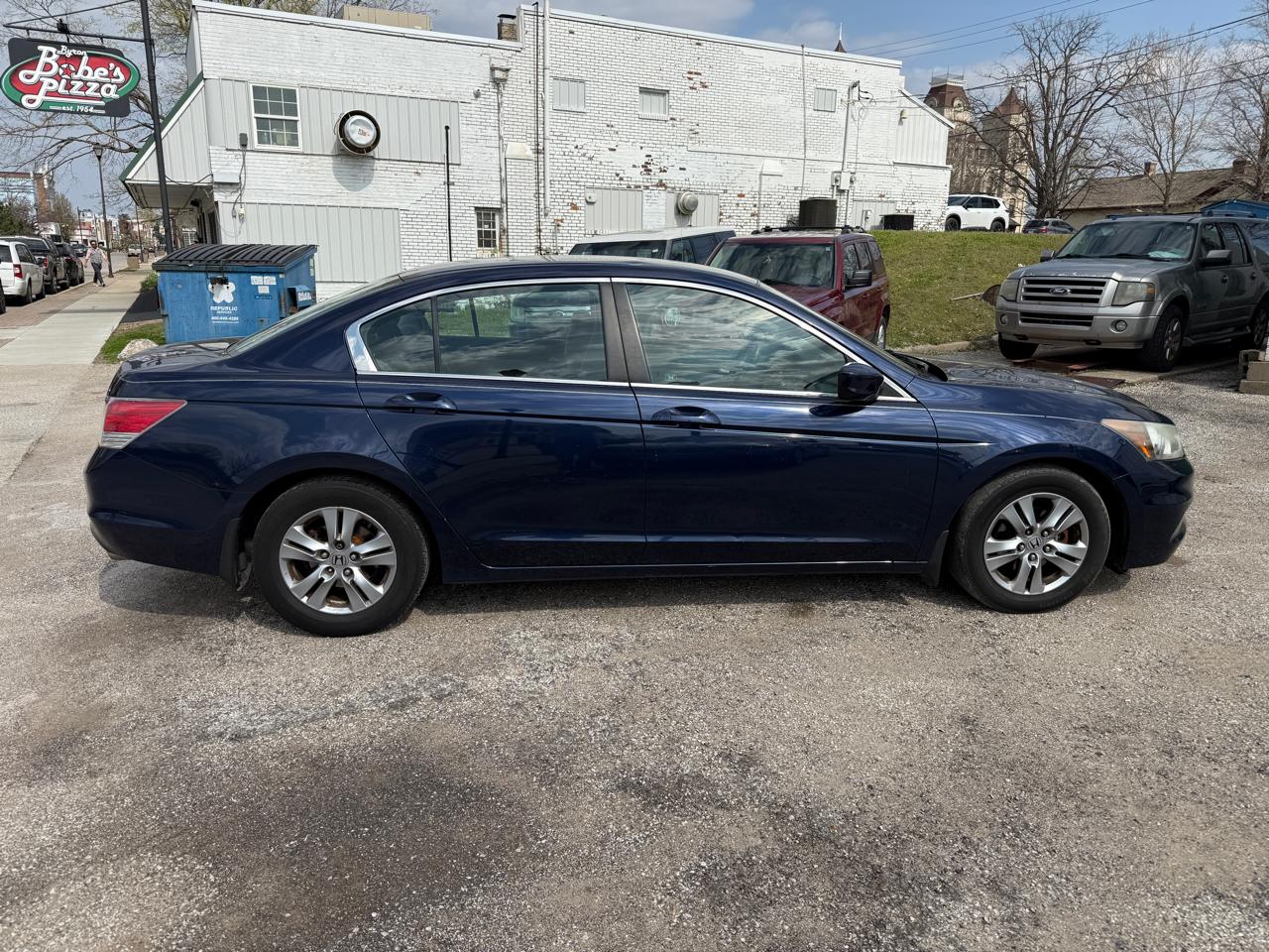 Honda Accord LX-P Sedan AT 2011