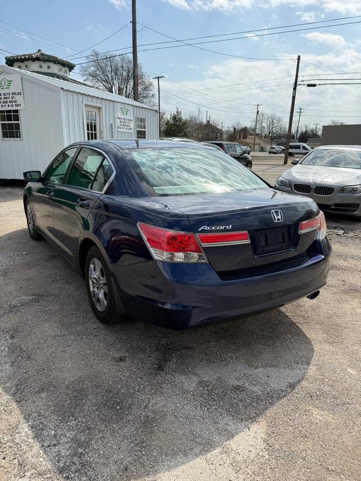 Honda Accord LX-P Sedan AT 2011