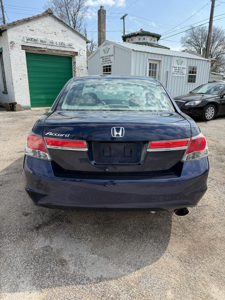 Honda Accord LX-P Sedan AT 2011