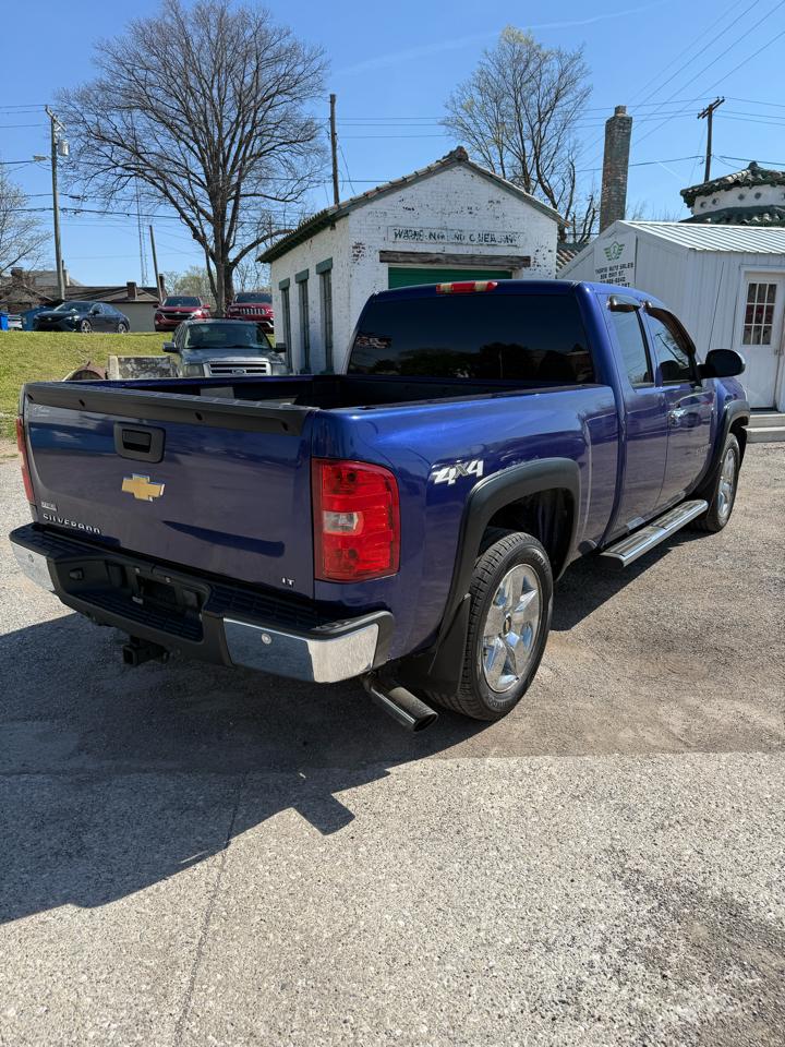 Chevrolet Silverado 1500 LT1 Extended Cab 4WD 2010