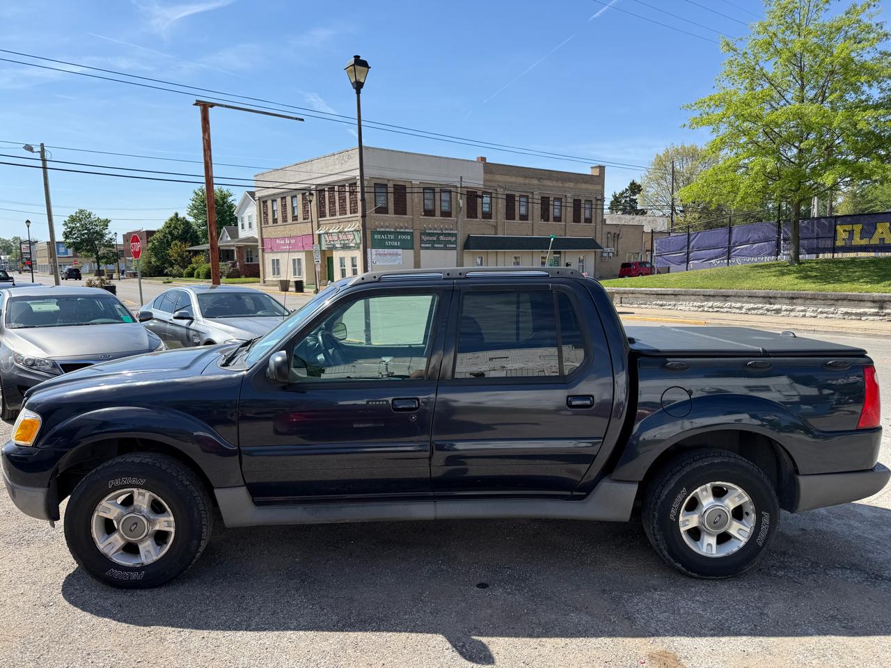 Ford Explorer Sport Trac 4WD 2001