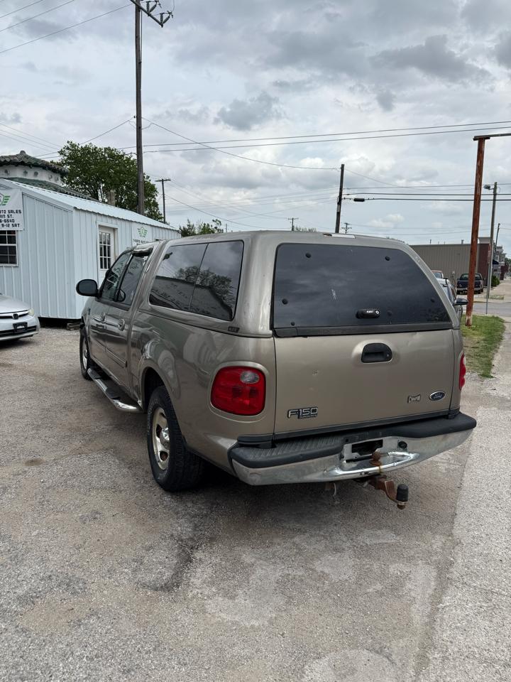 Ford F-150 XLT SuperCrew Short Bed 2WD 2002