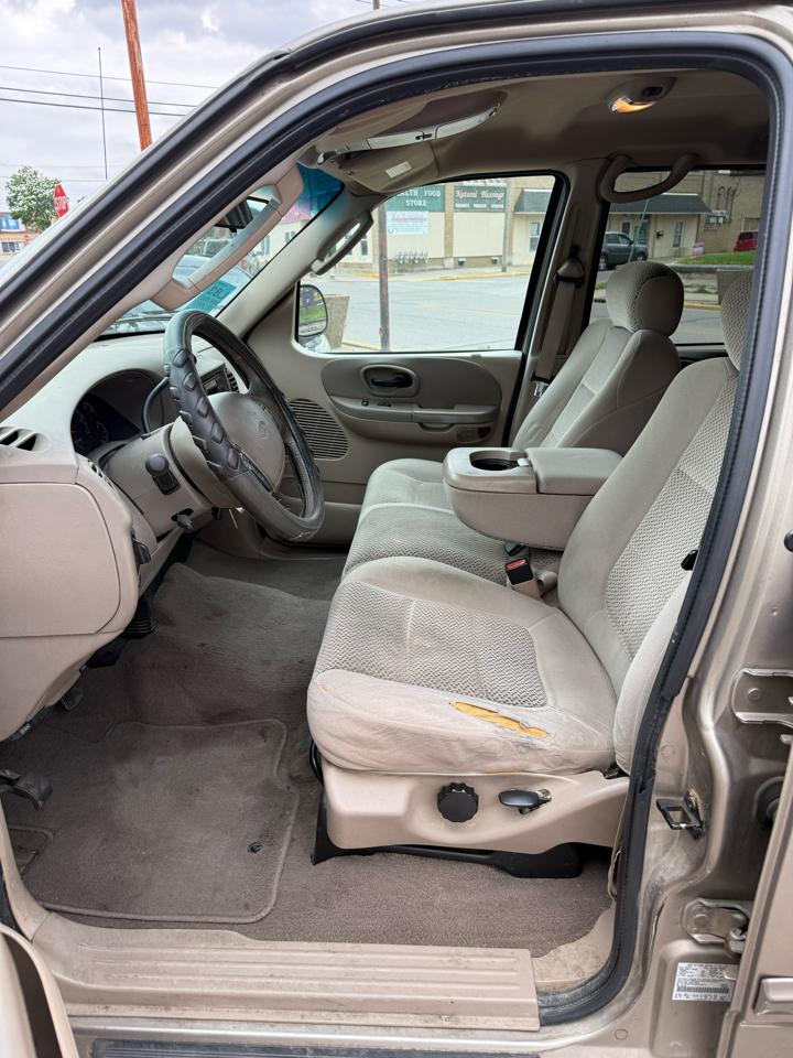 Ford F-150 XLT SuperCrew Short Bed 2WD 2002