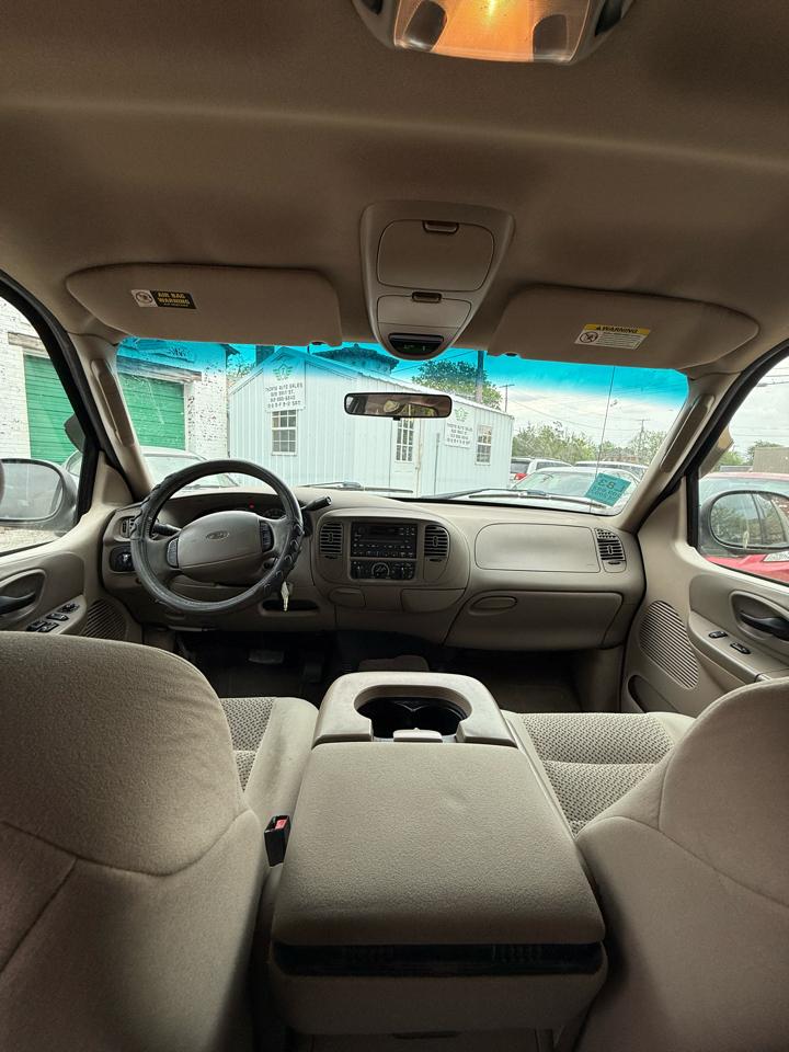 Ford F-150 XLT SuperCrew Short Bed 2WD 2002