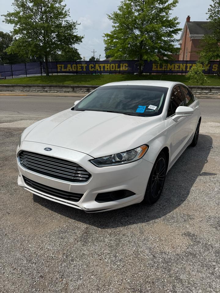 Ford Fusion SE 2016