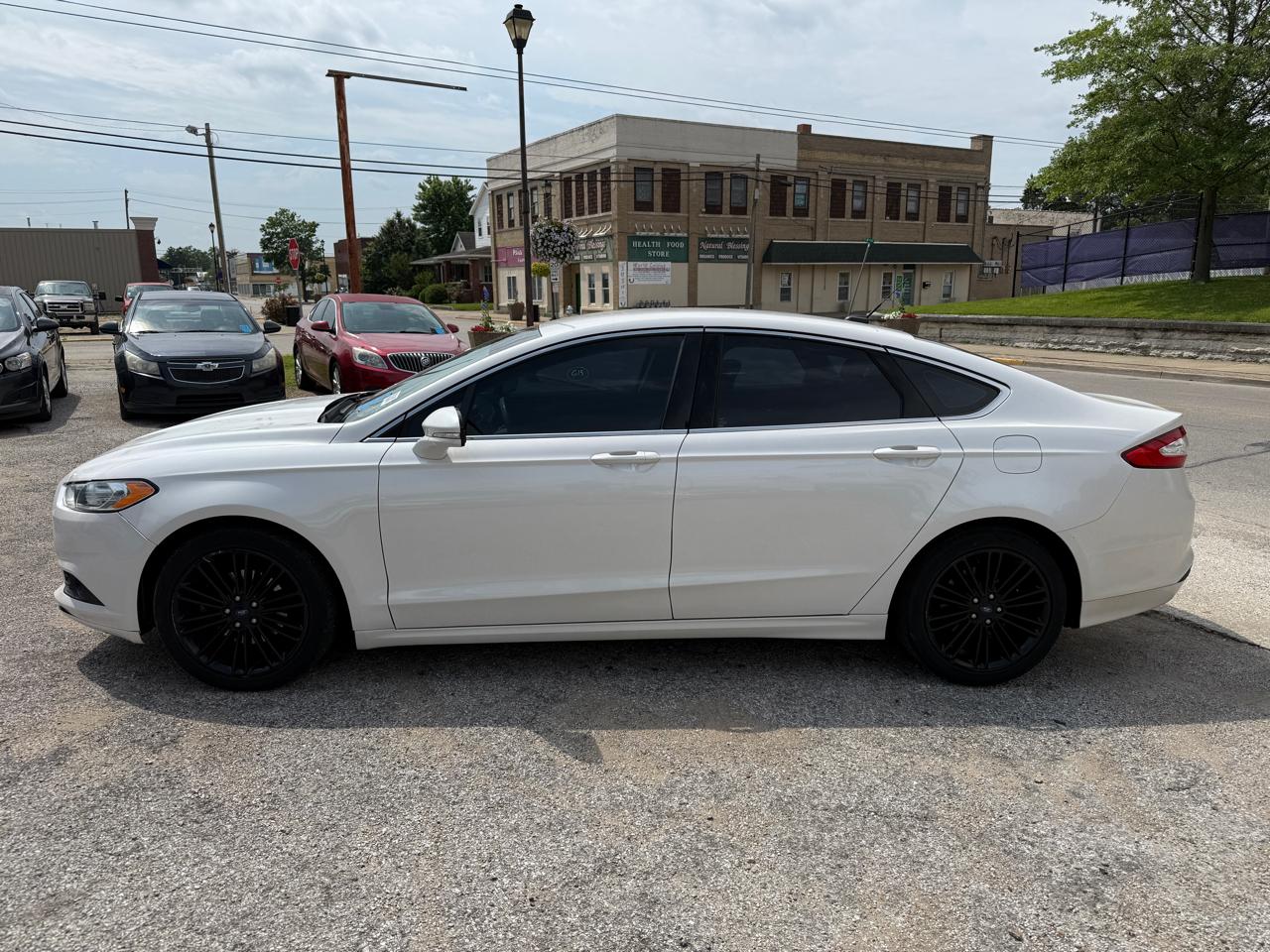Ford Fusion SE 2016