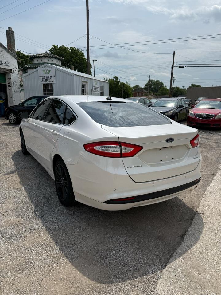 Ford Fusion SE 2016