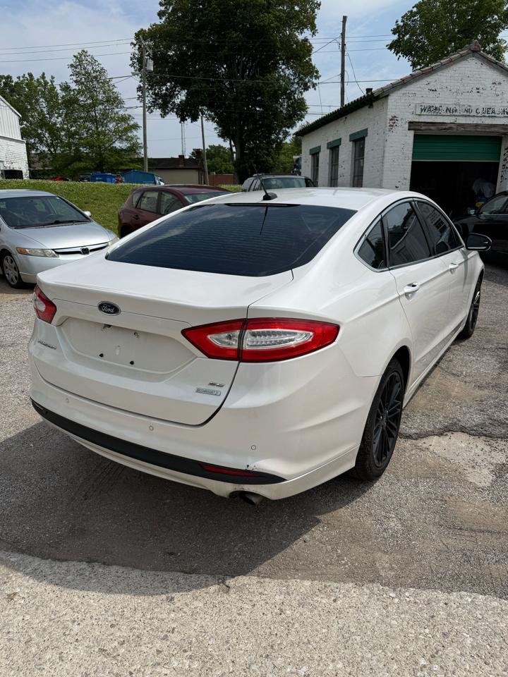 Ford Fusion SE 2016